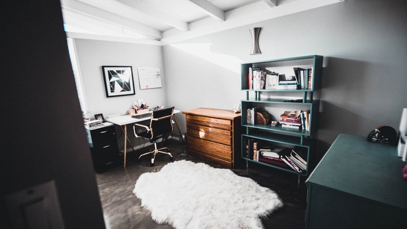 Projects white floor rug